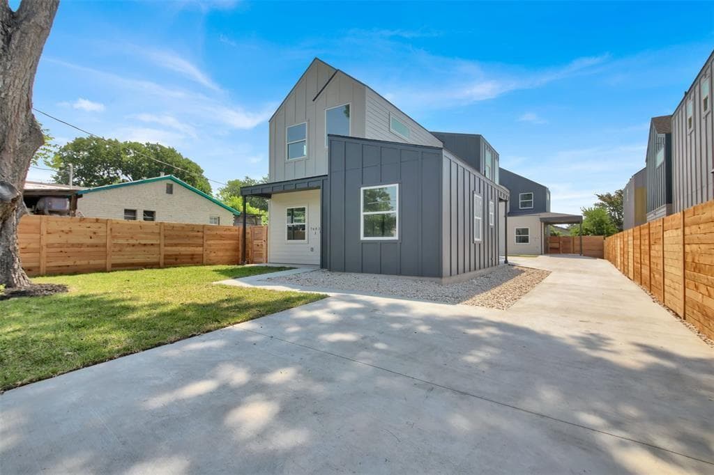 7603  Carver Ave  #1-A