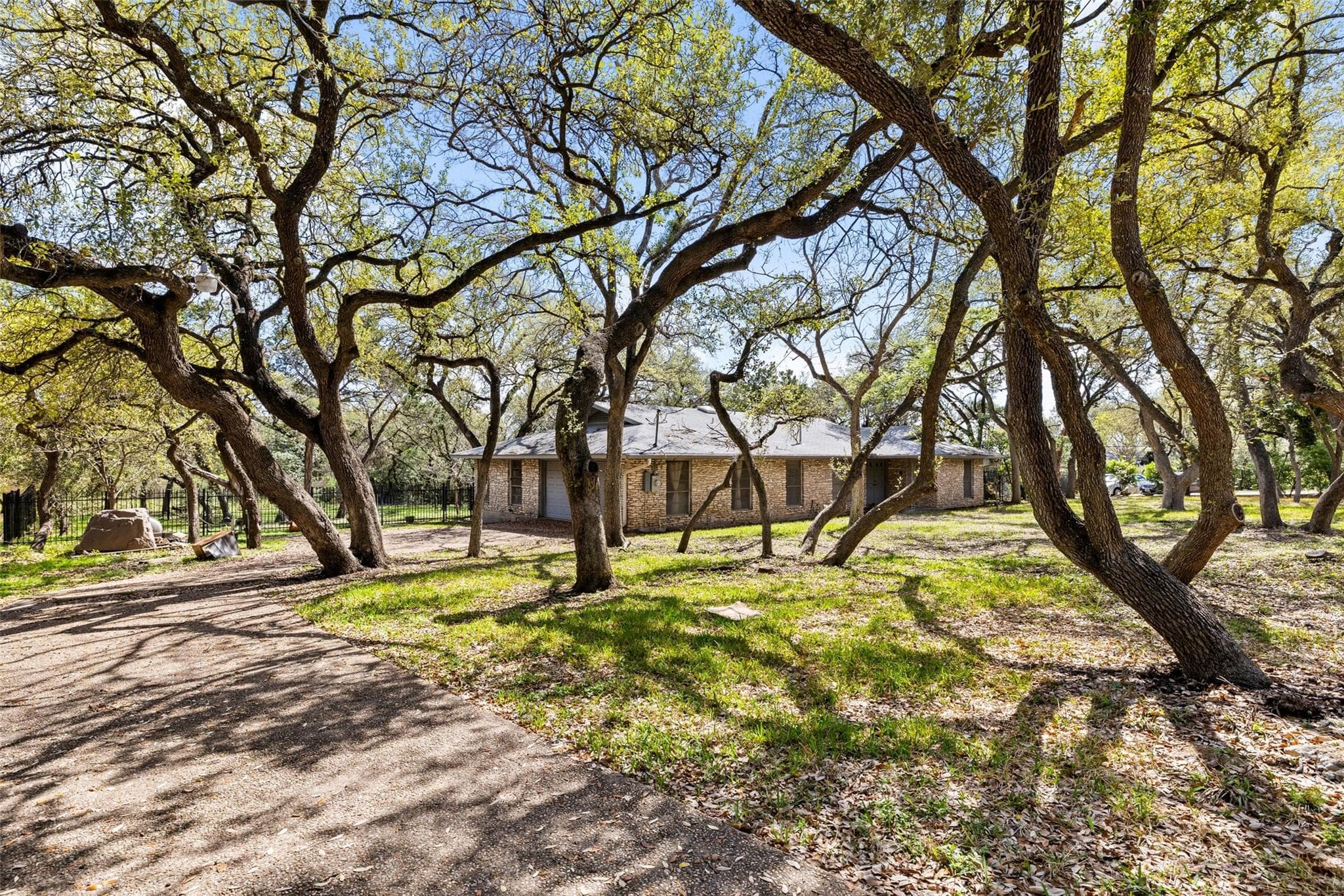 11503  Ladera Vista Dr