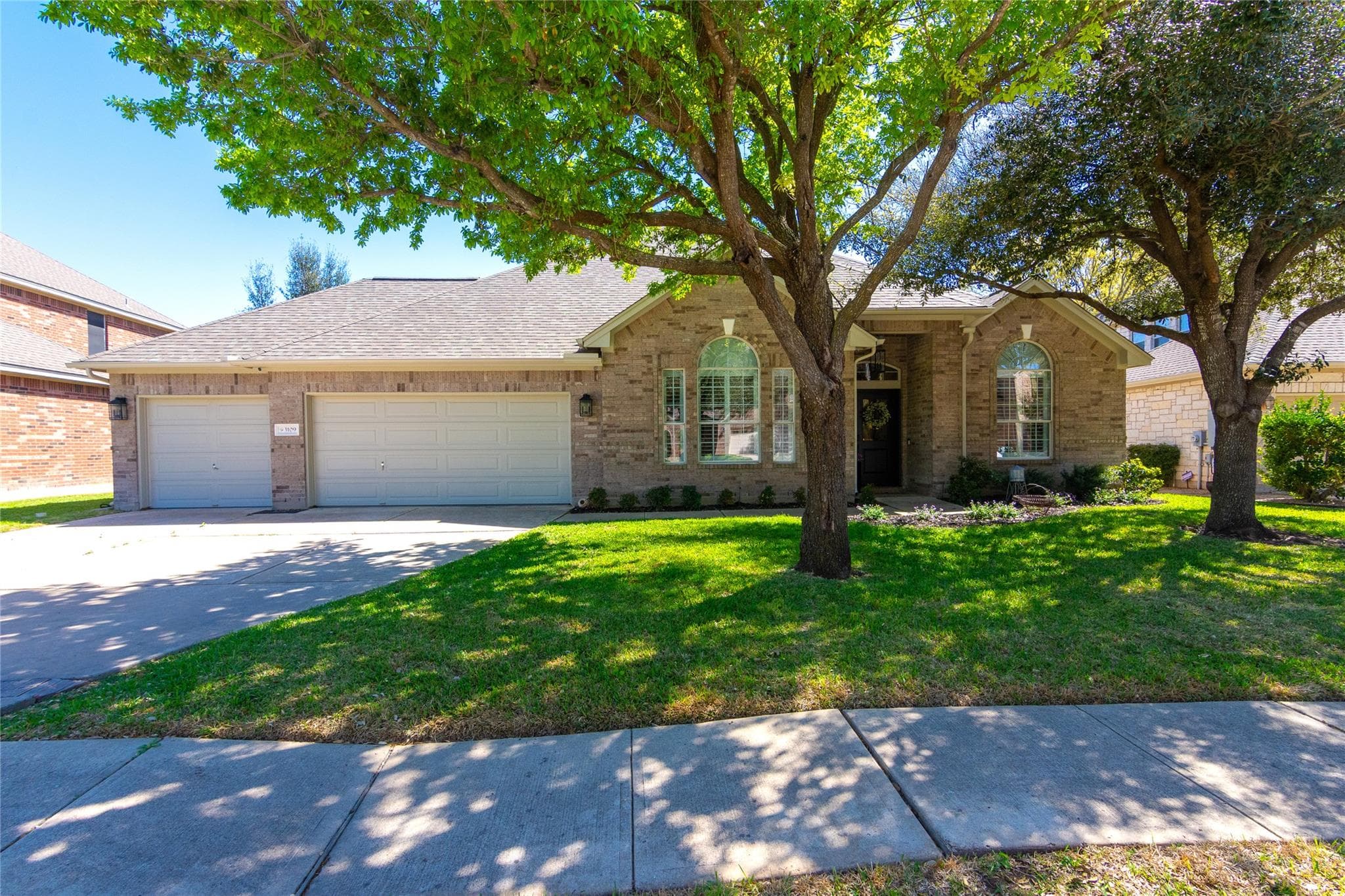 3109  Goldenoak Cir