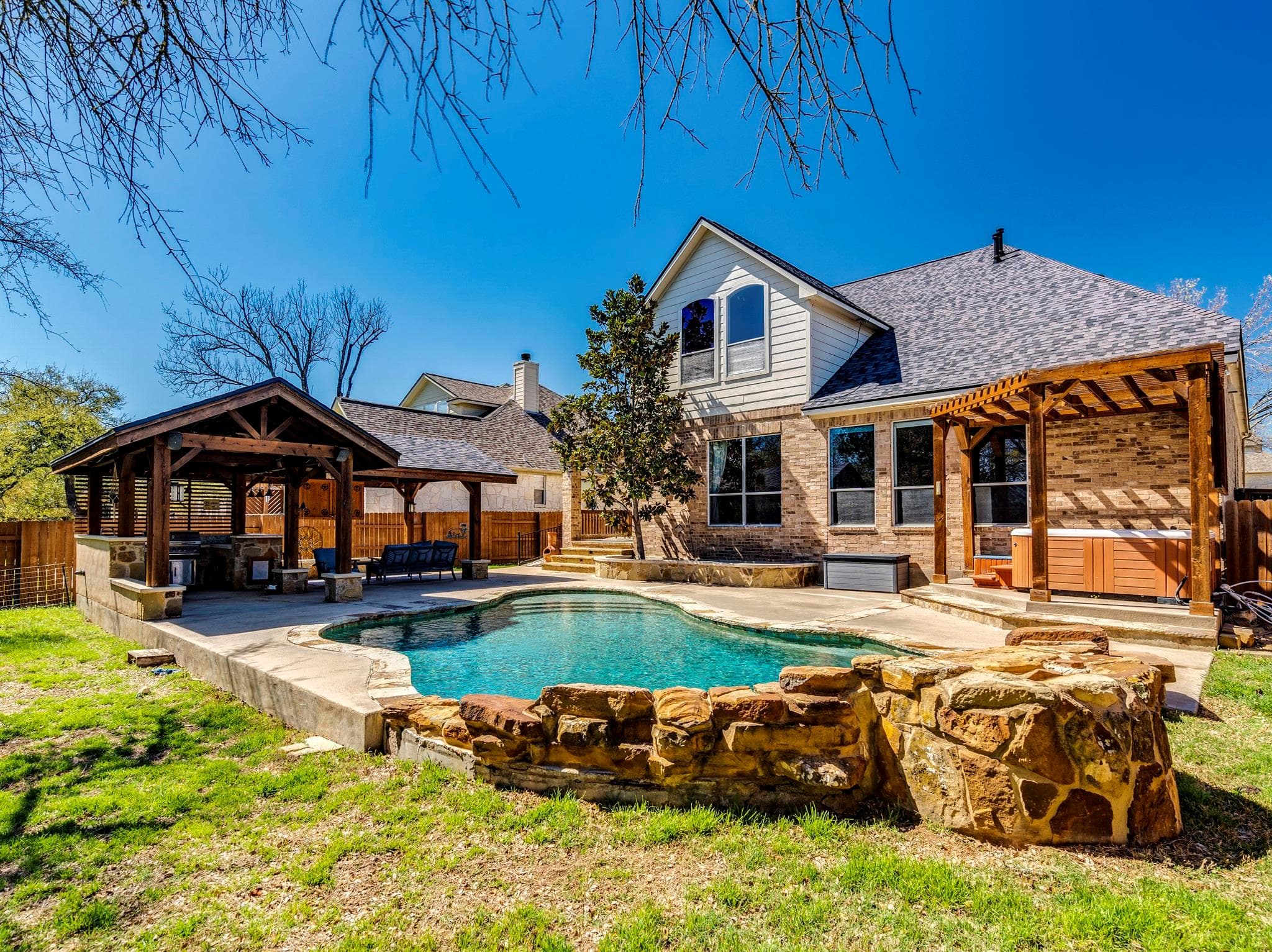 201  Abbott Dr