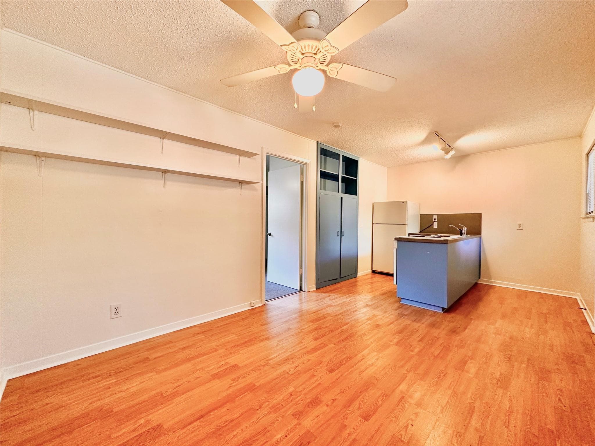 2721  Hemphill Park  #B 204-21G