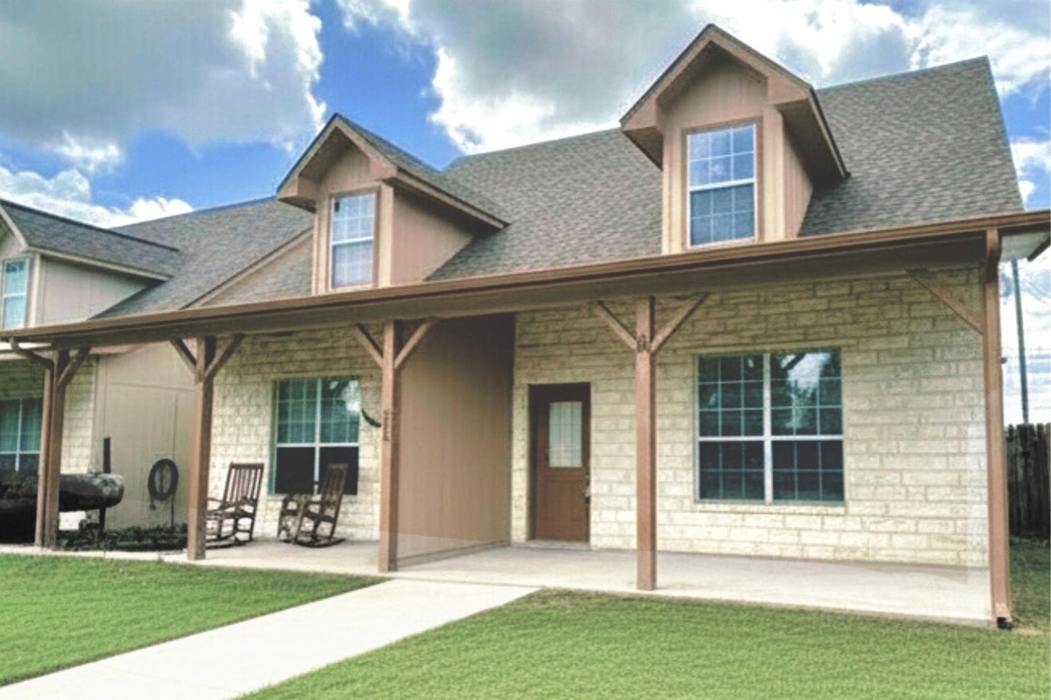 212 A B  Sandstone Dr Dr