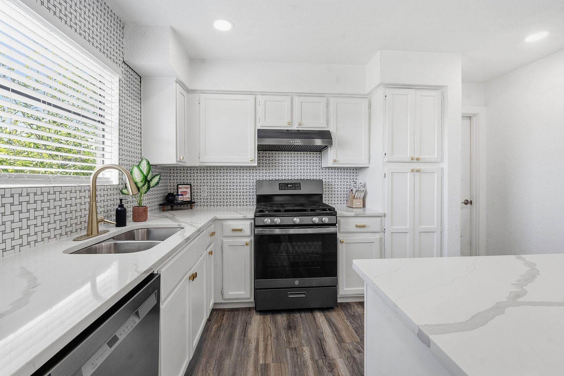 5800  Pinon Vista Dr