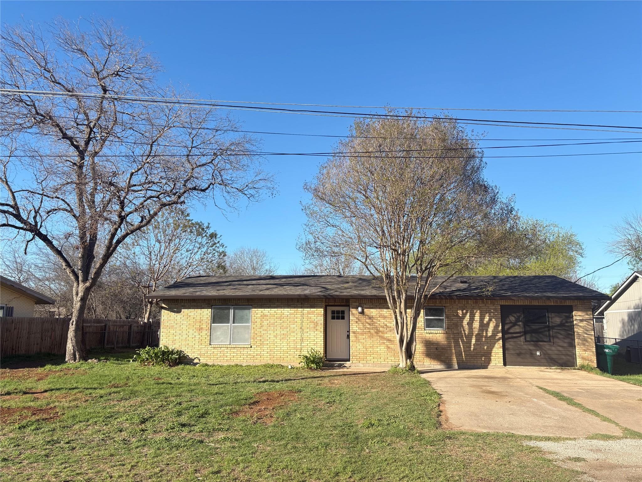 1203  Hackberry Dr
