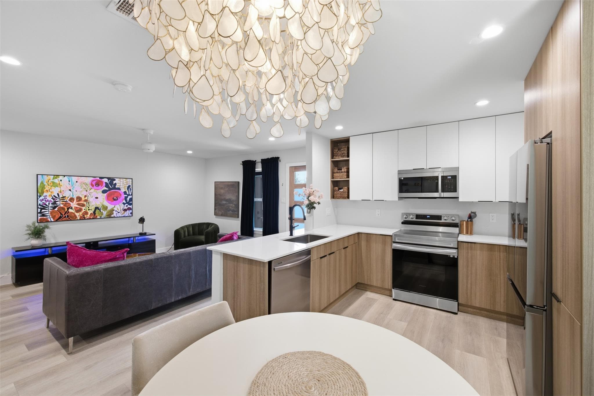 5304  Saint Georges Grn  #A