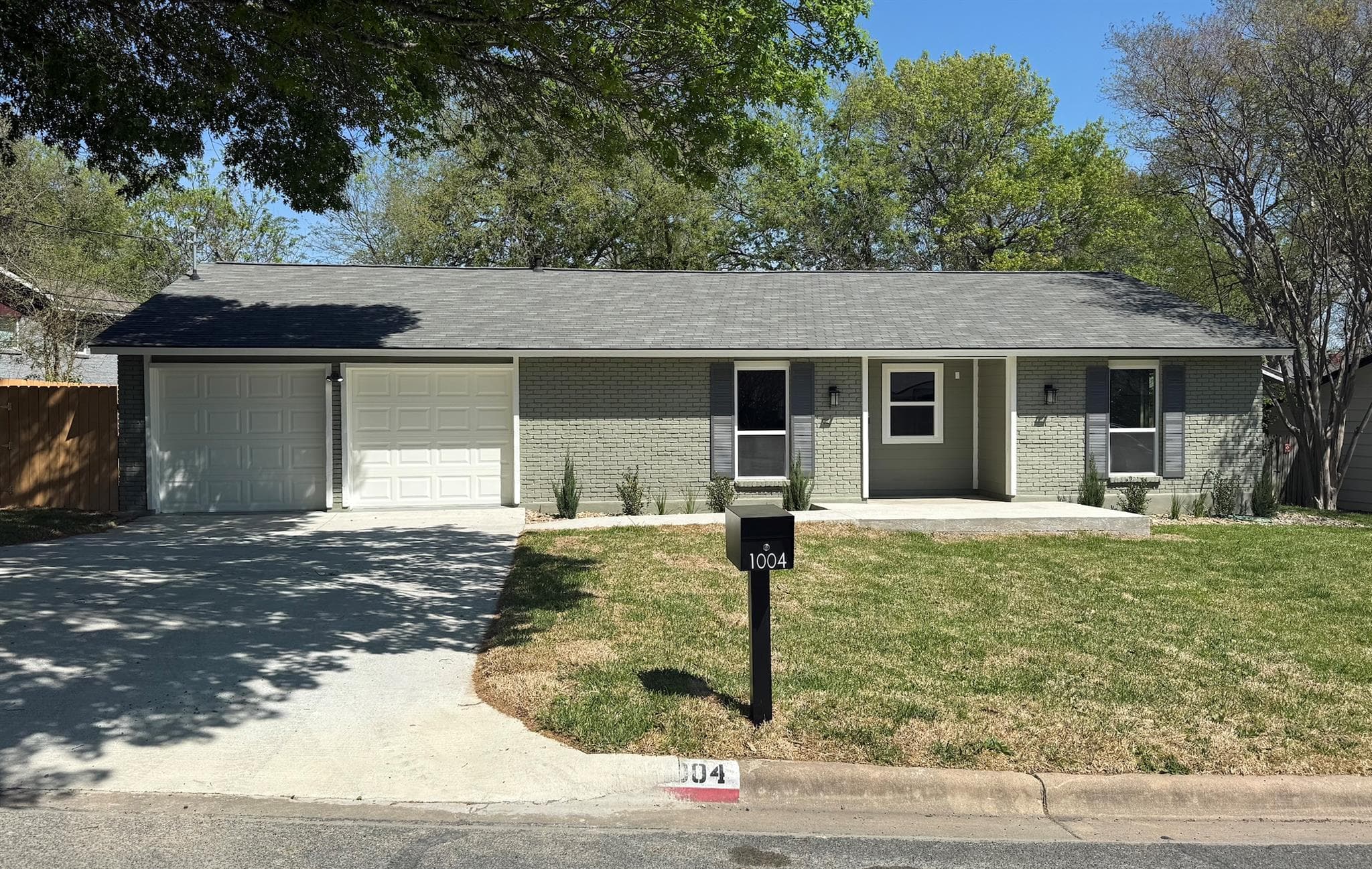 1004  Berrywood Dr