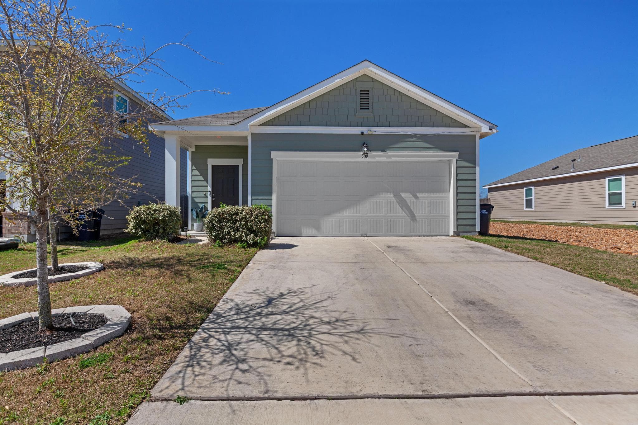 509  Red Fish Ln