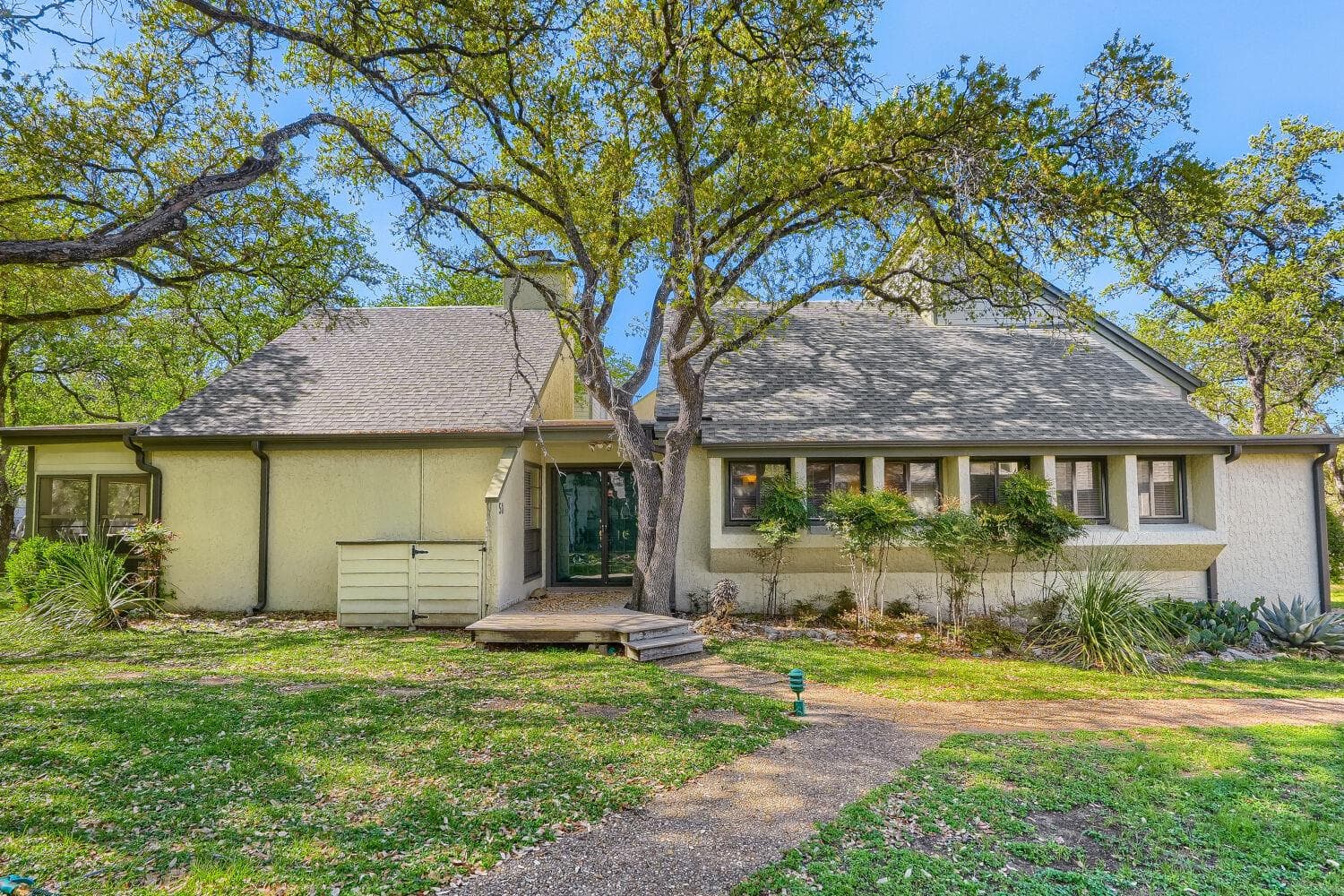 51  Casa Verde St