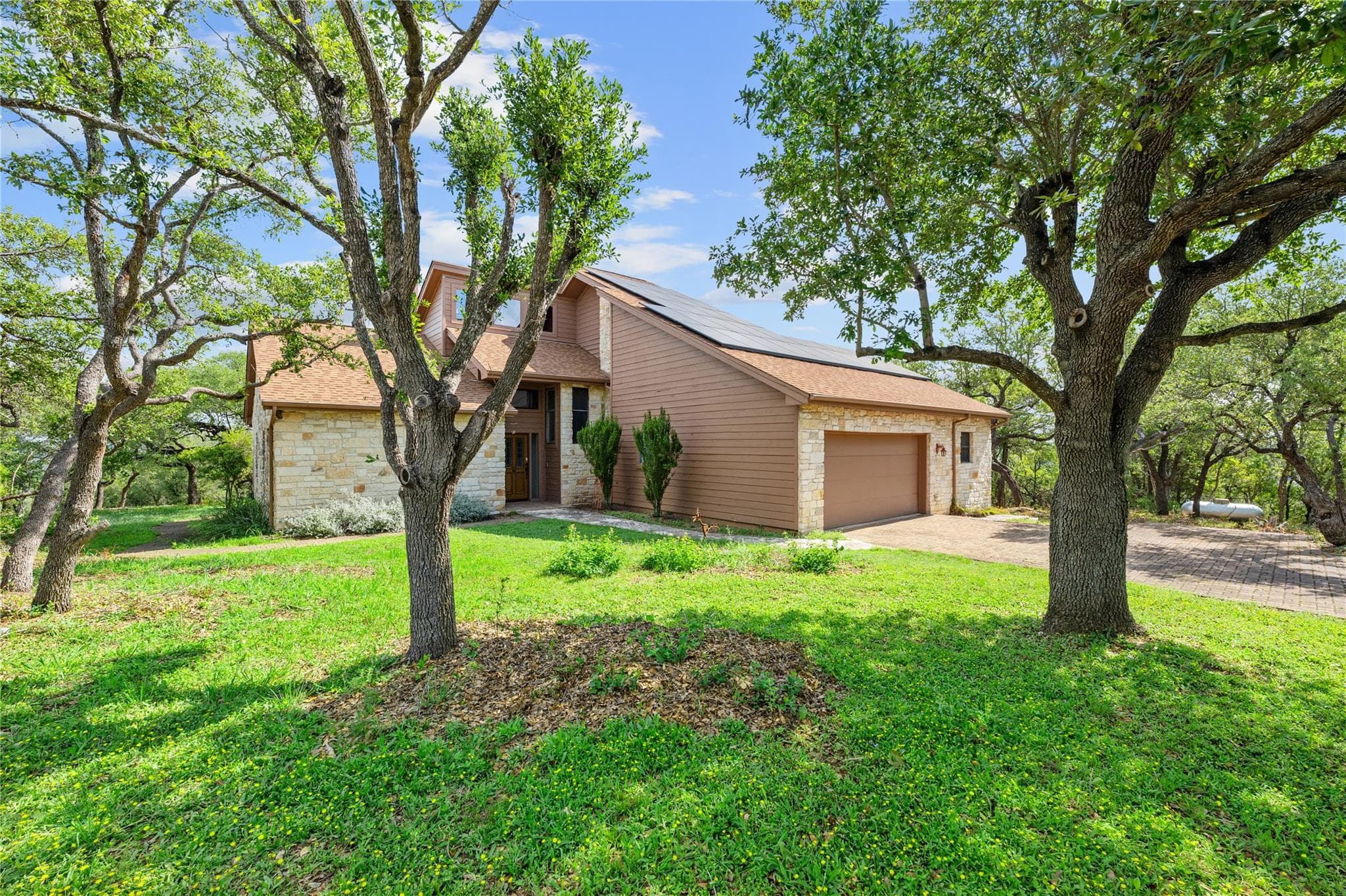 4505  Poteau Cir