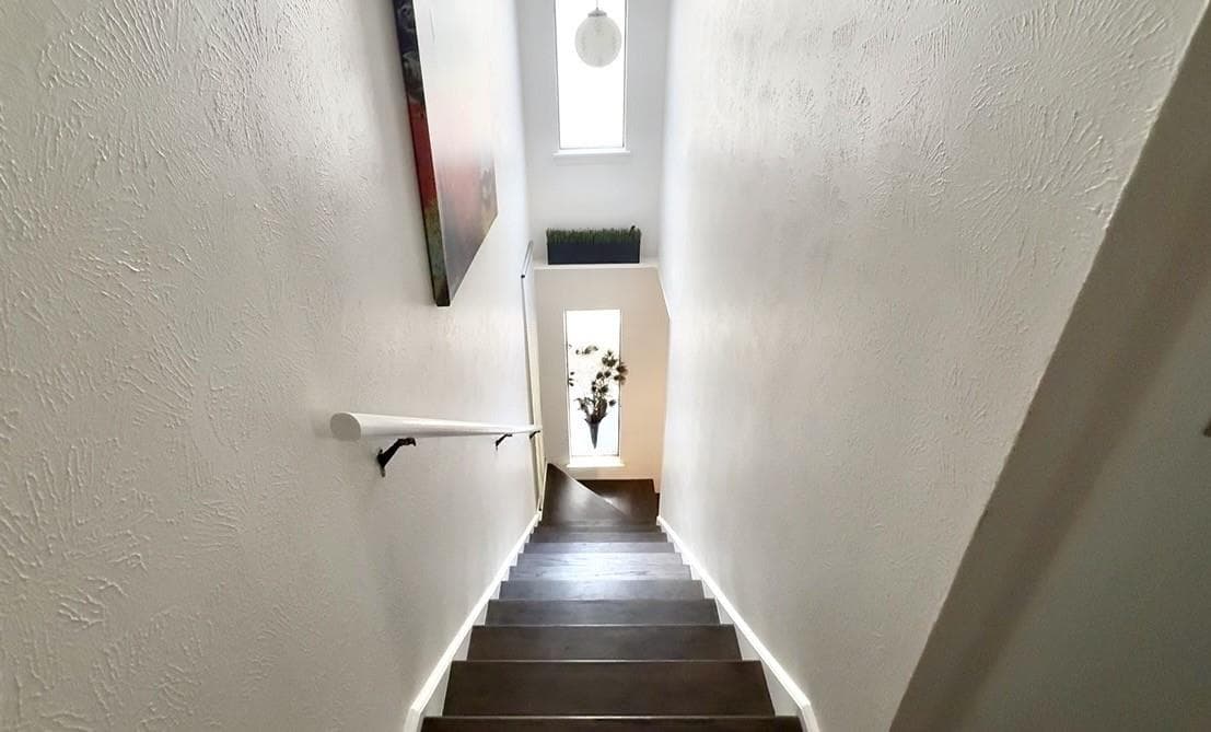 6718  Silvermine Dr  #1004