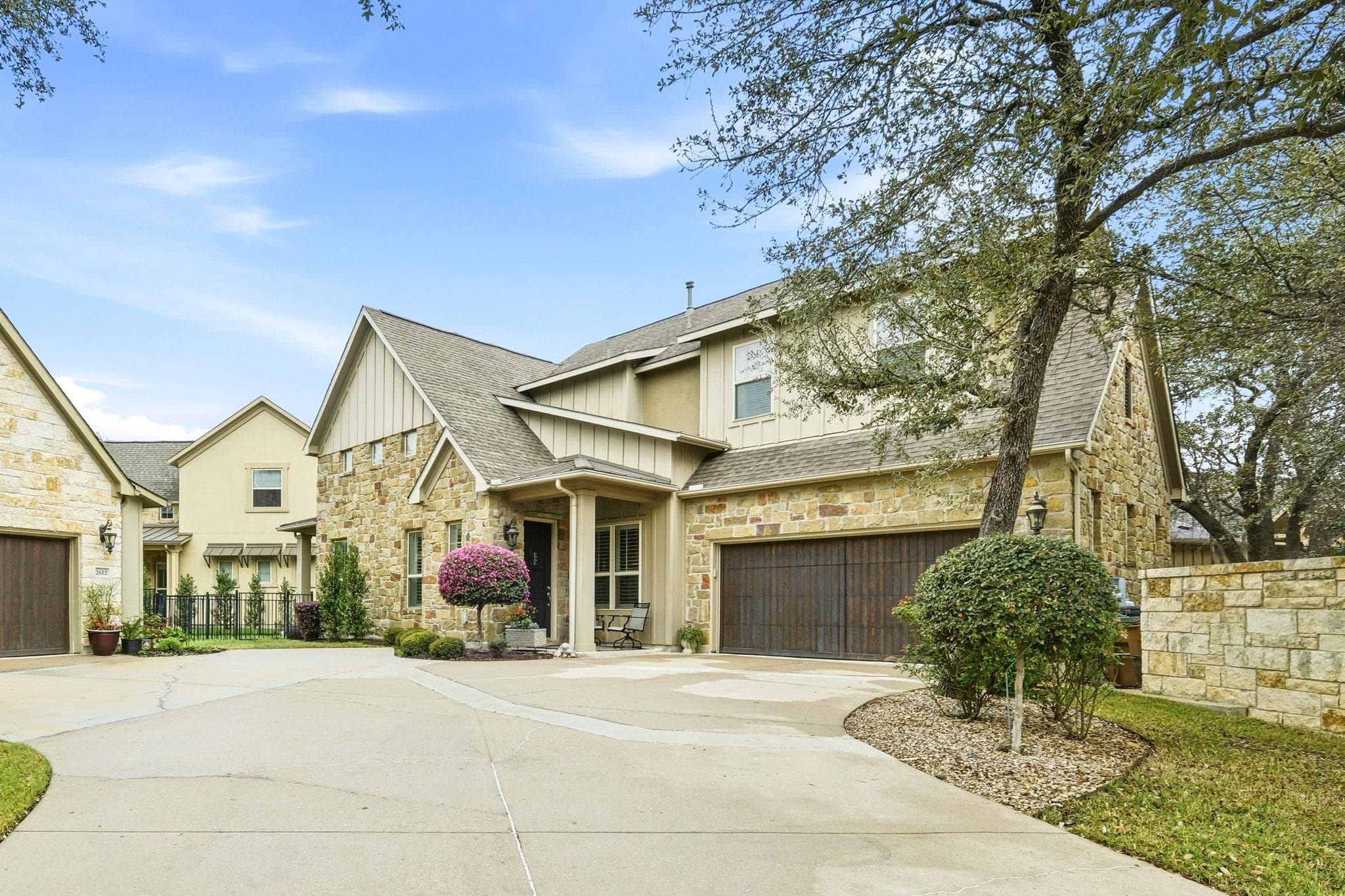 2608  Barbera Pass  #90