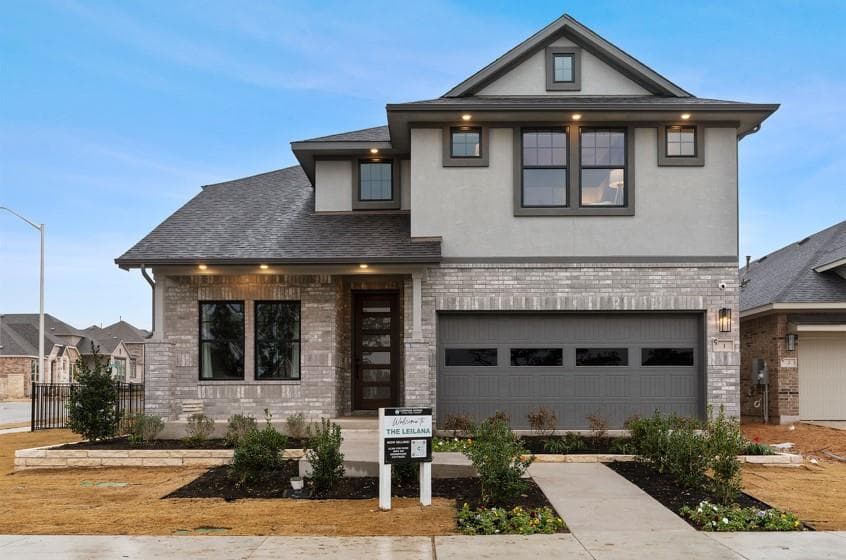 225  West Faulkner St