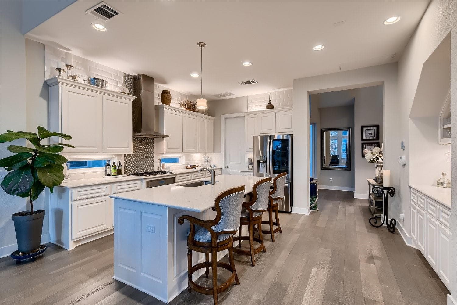 404  Marina View Way