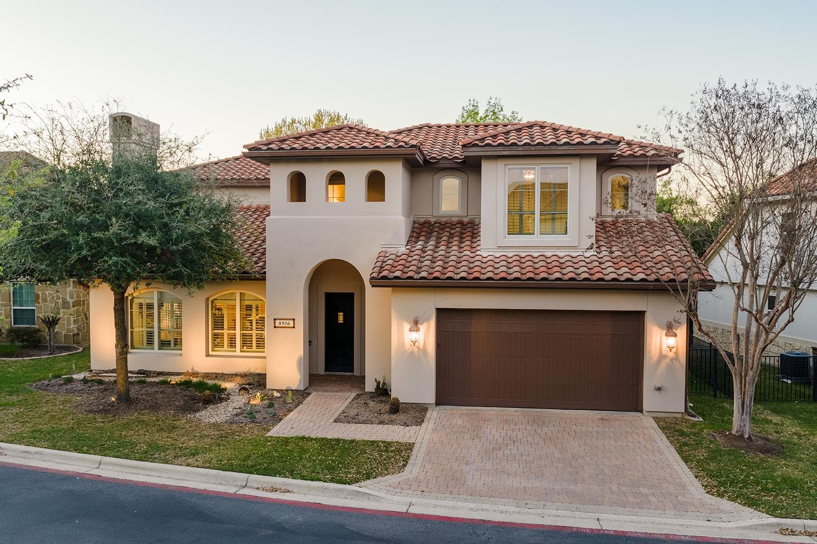 8916  Villa Norte Dr