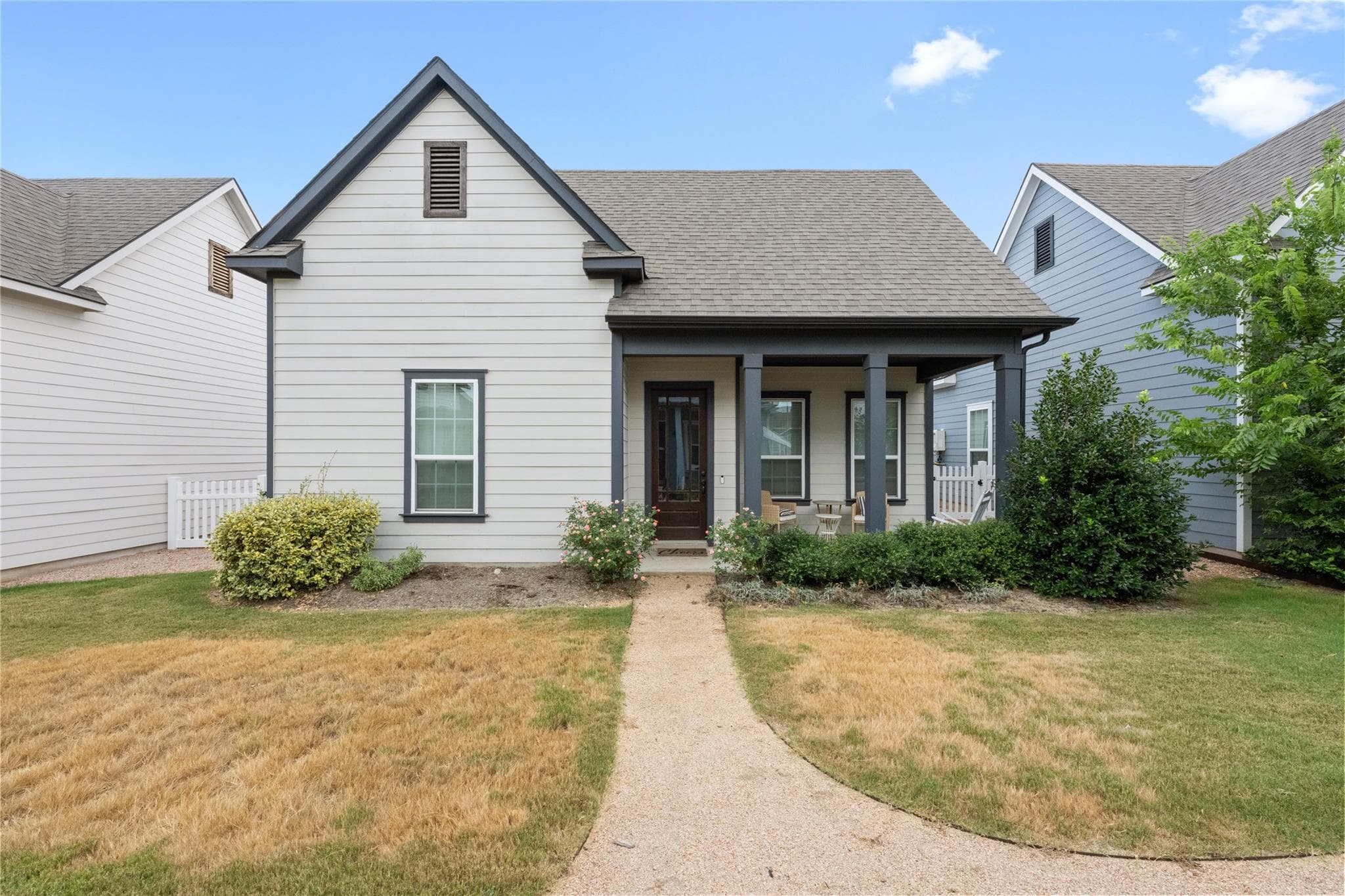 1182  Grant Wood Ave