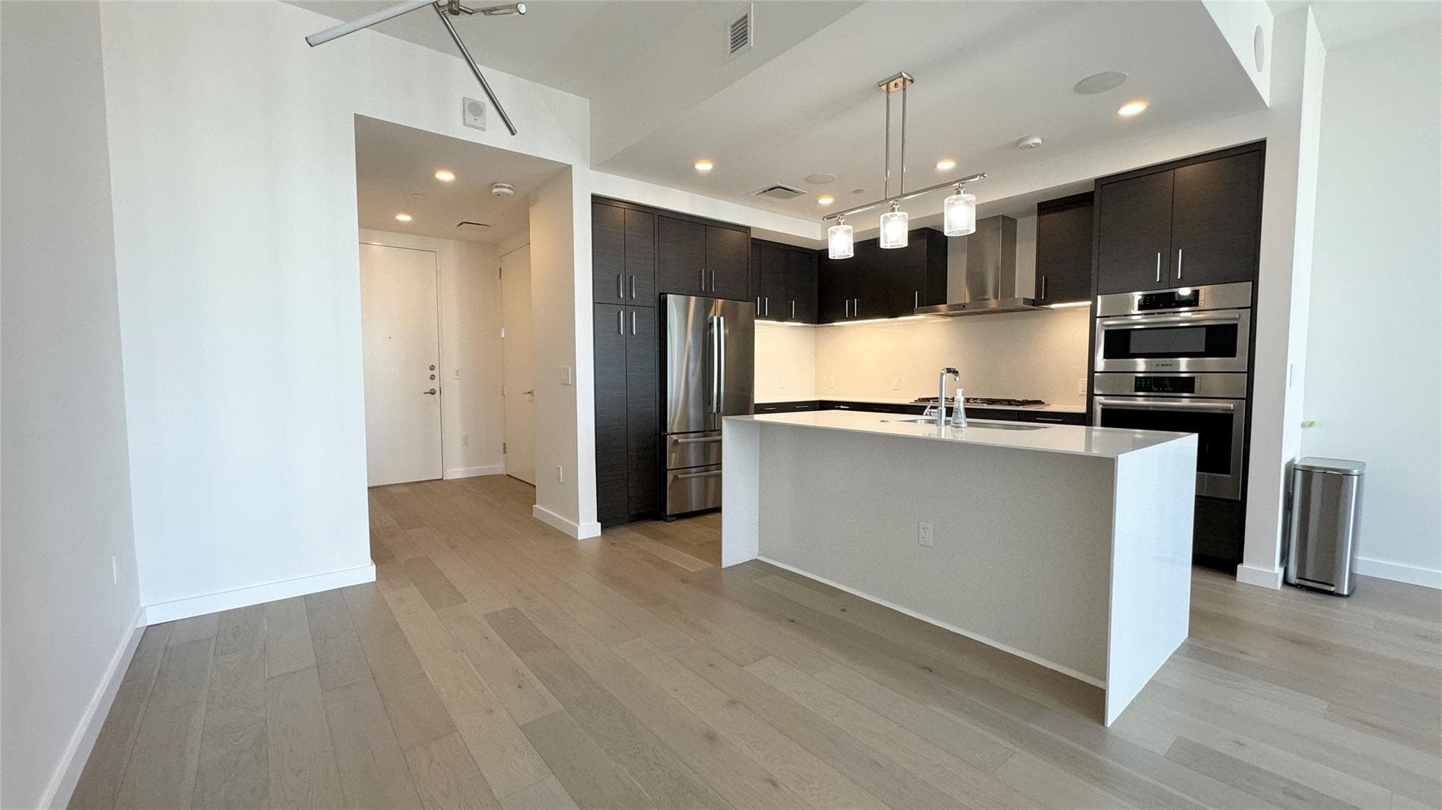 301  West Ave  #3604