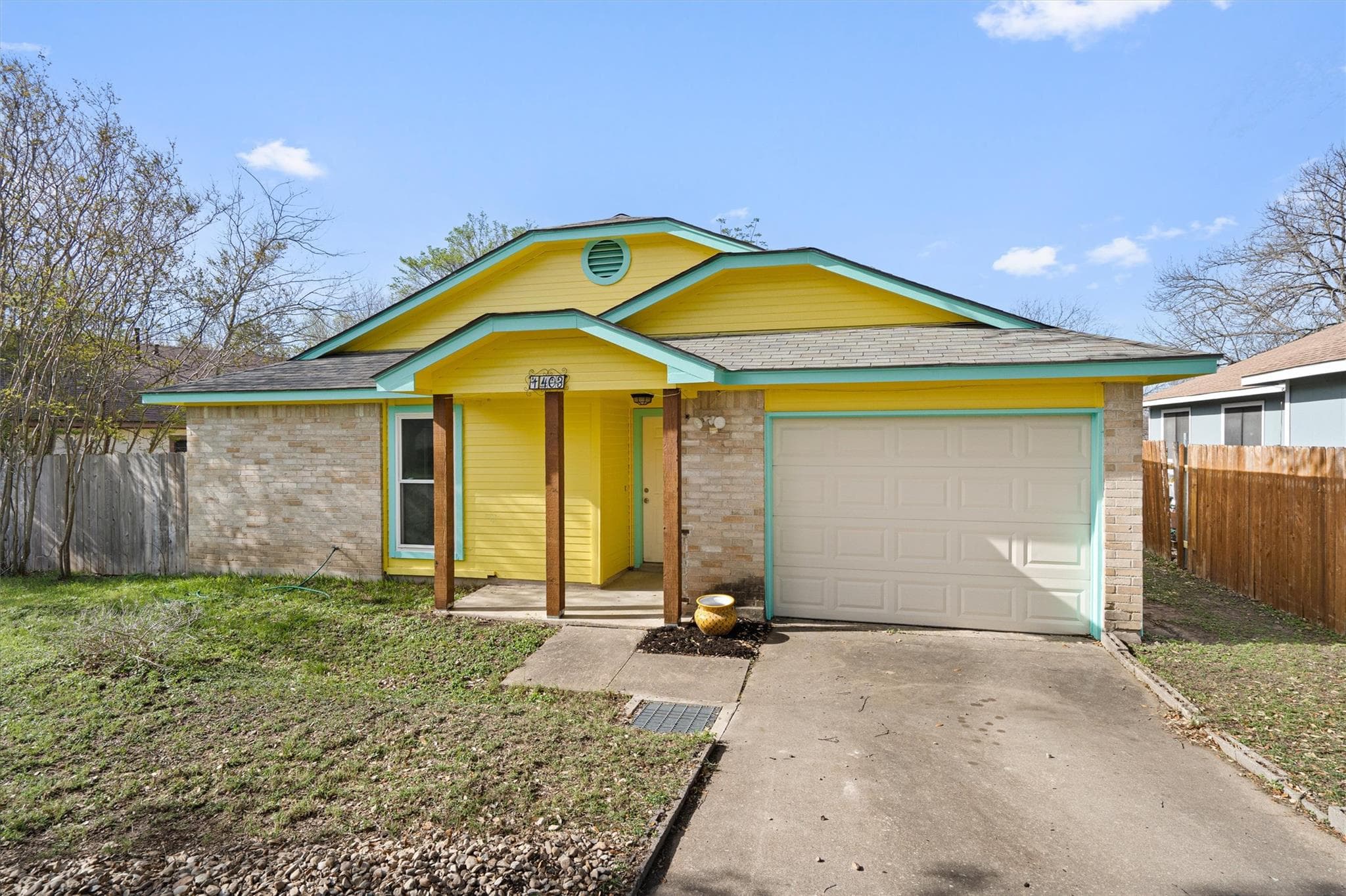 1403  Alma Dr