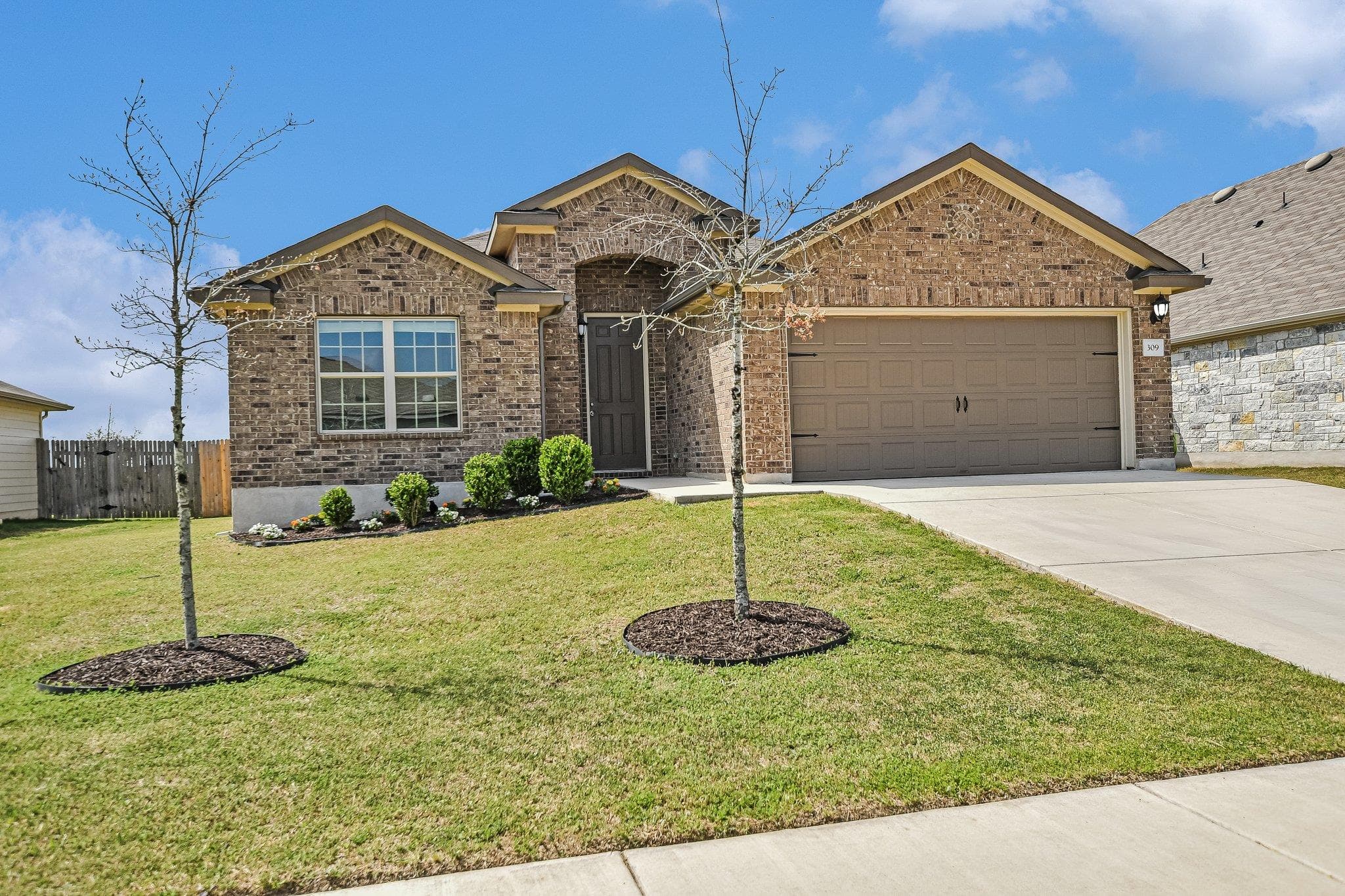 309  Chickasaw Ln