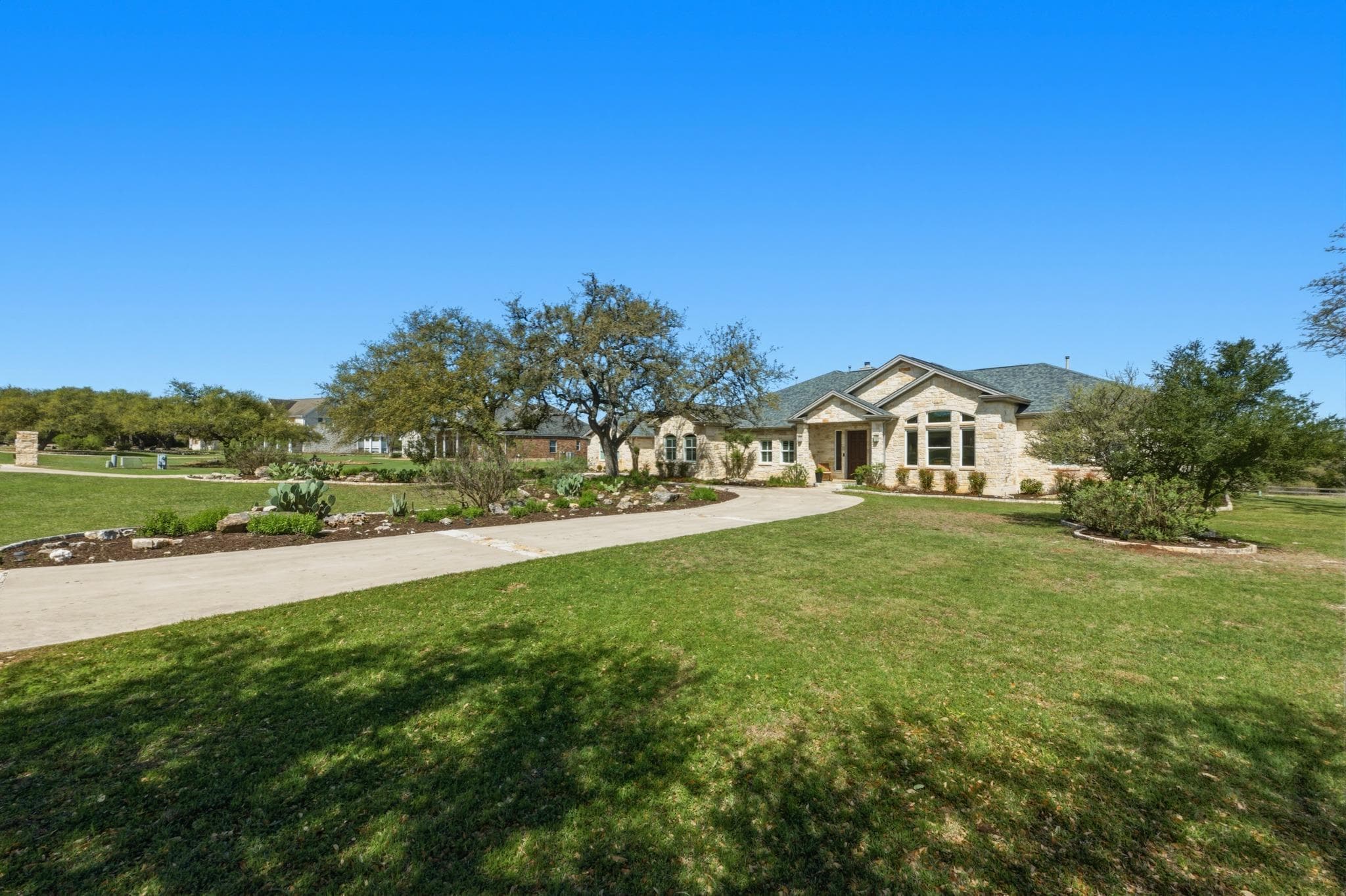 214  Trailmaster Cir