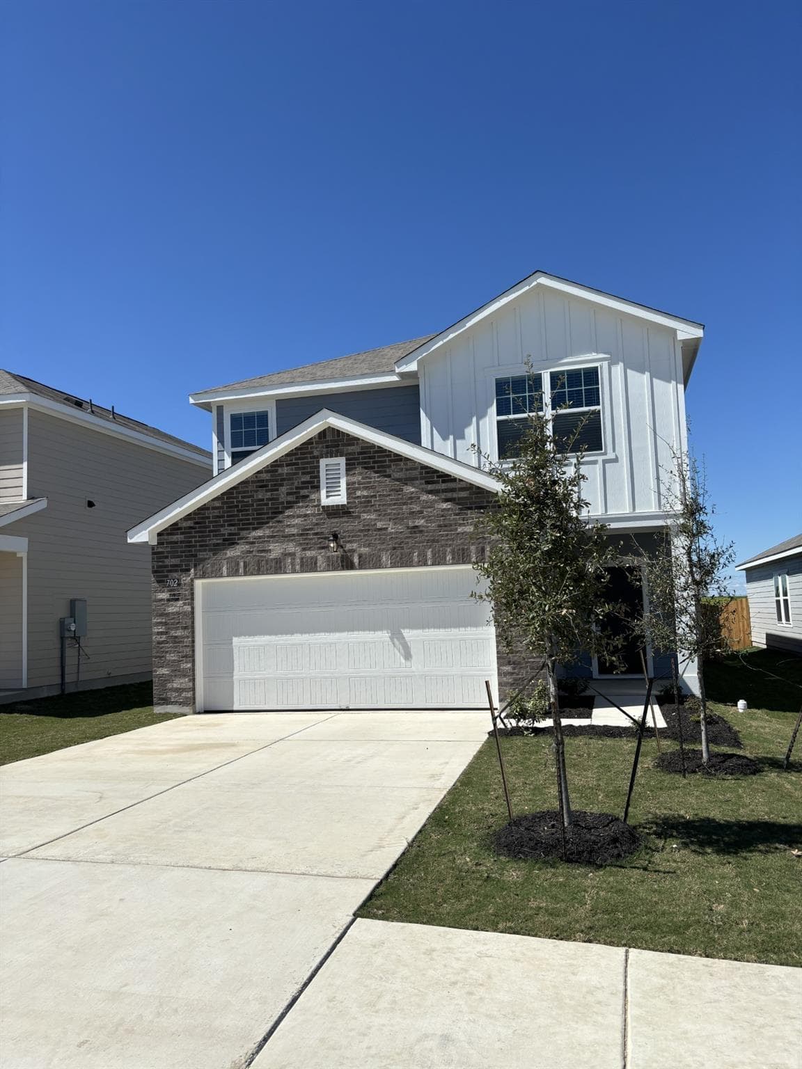 702 GEMSBOK Rd