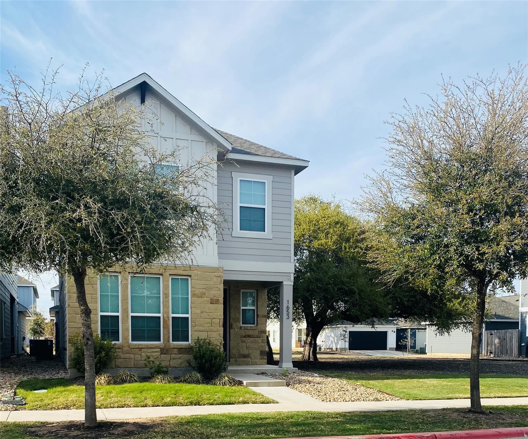 1653  Coral Sunrise Trl