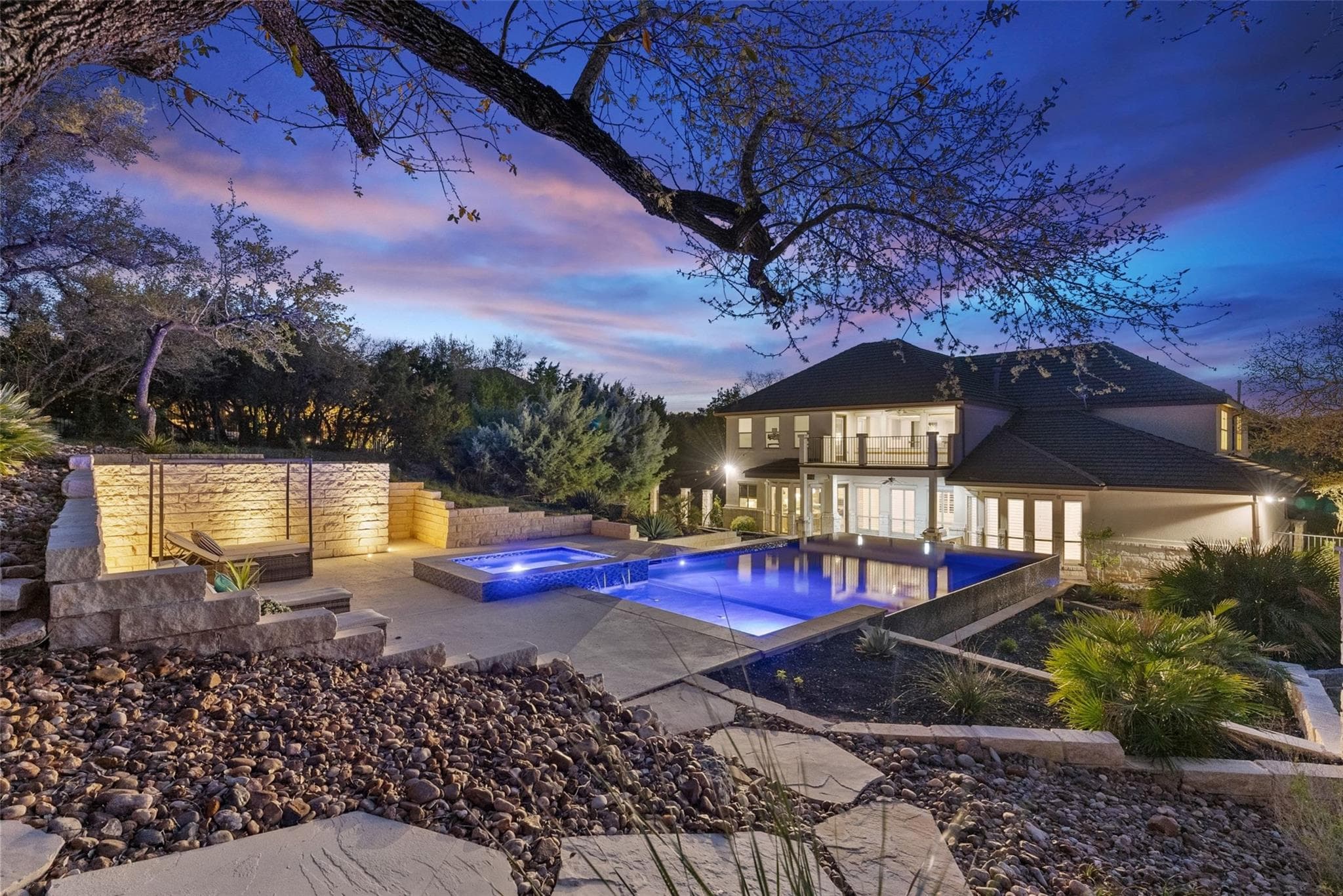 310  Bella Montagna Cir