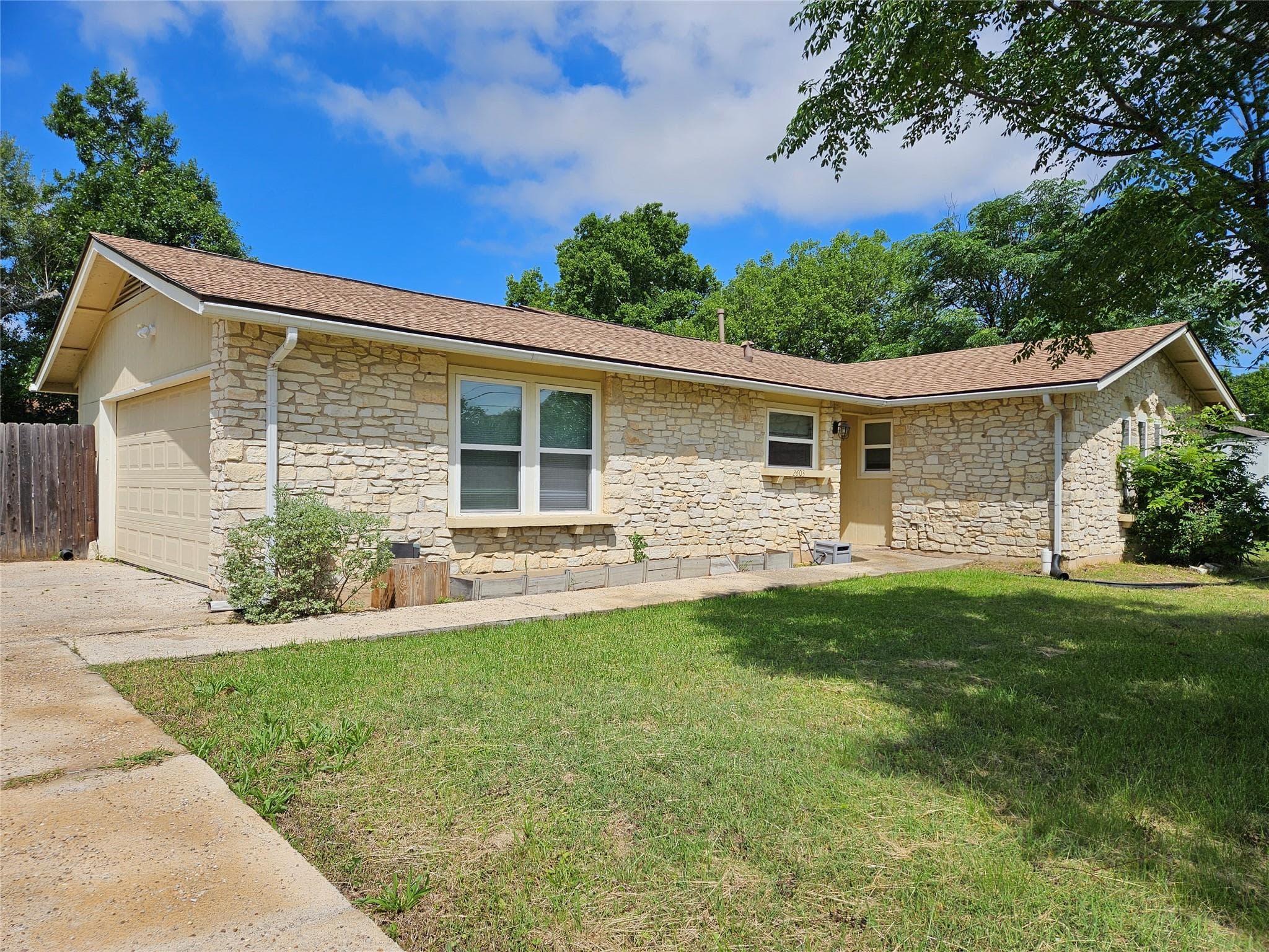 2603  Peach Tree Ln