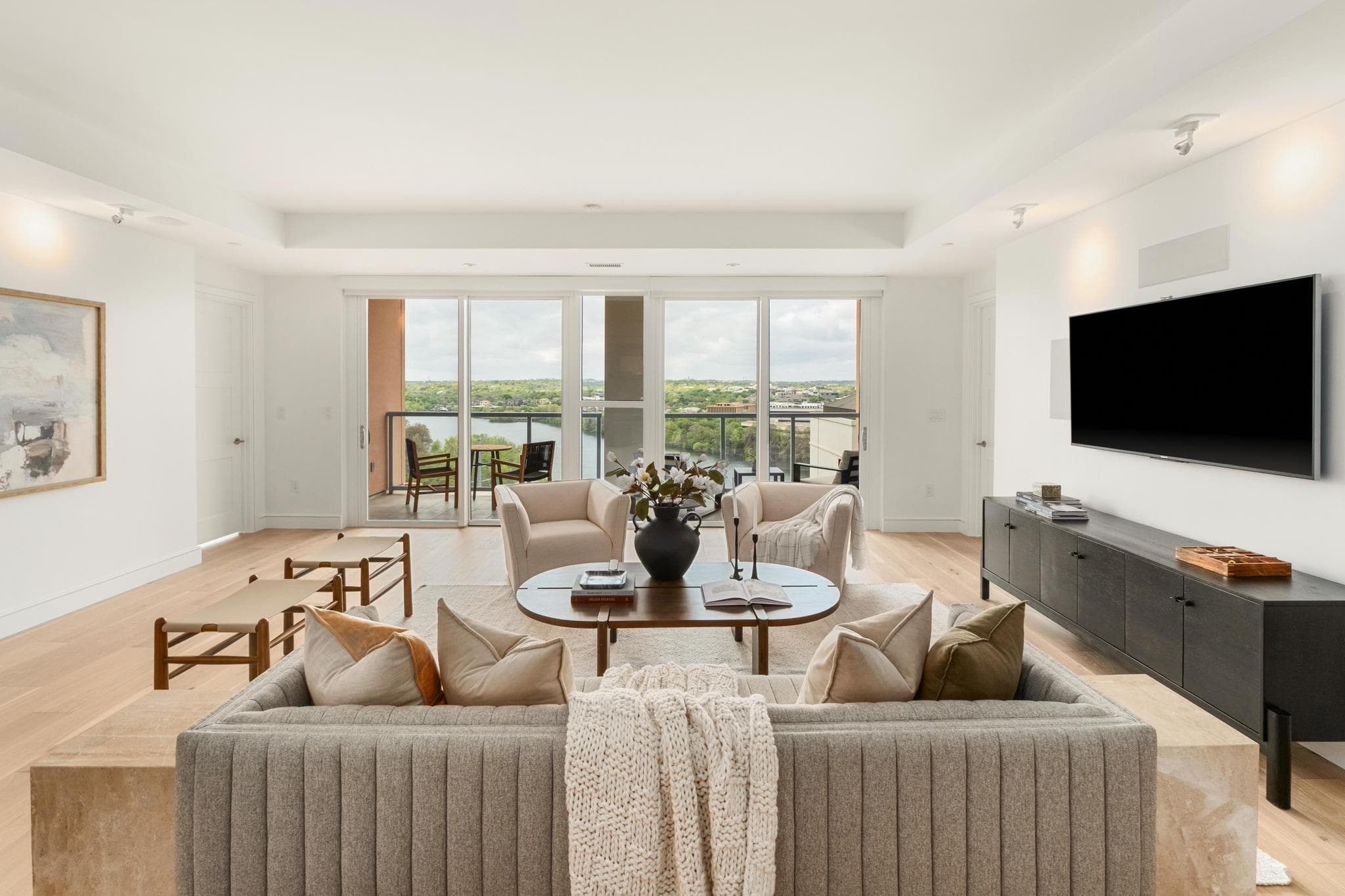 98  San Jacinto Blvd  #1109