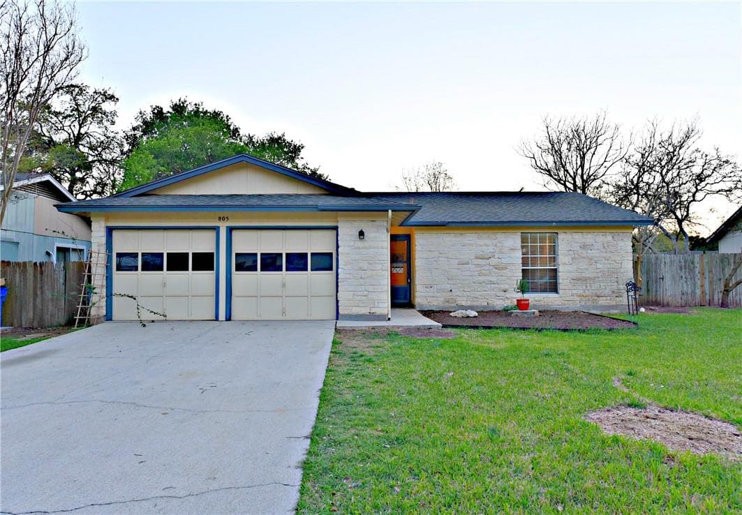 805  Lone Tree Ct