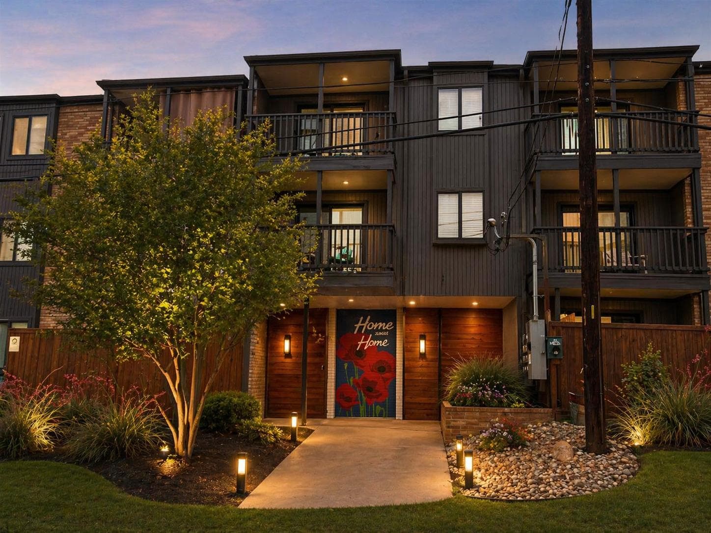 3301  Red River St  #303