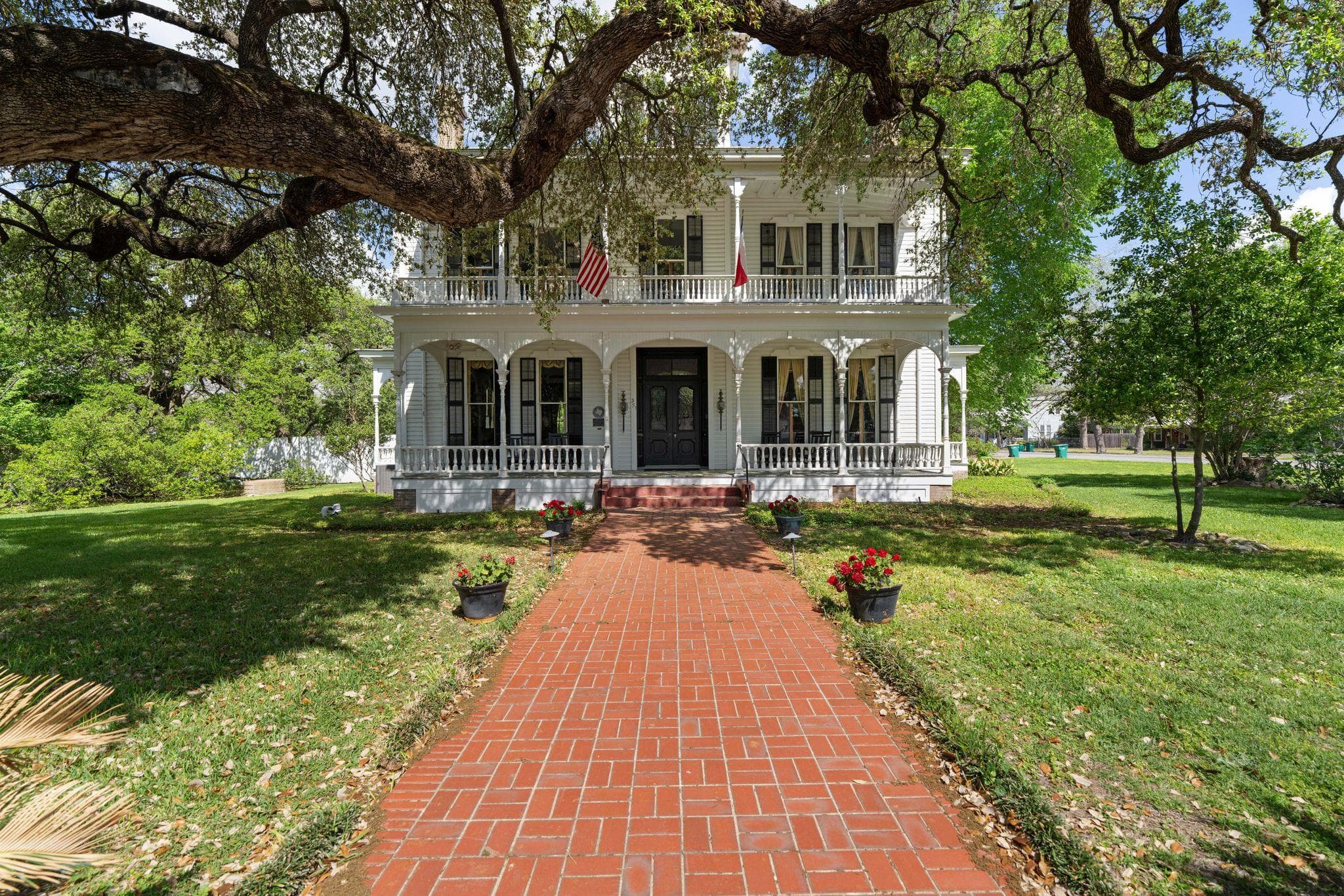 351 E Colorado St