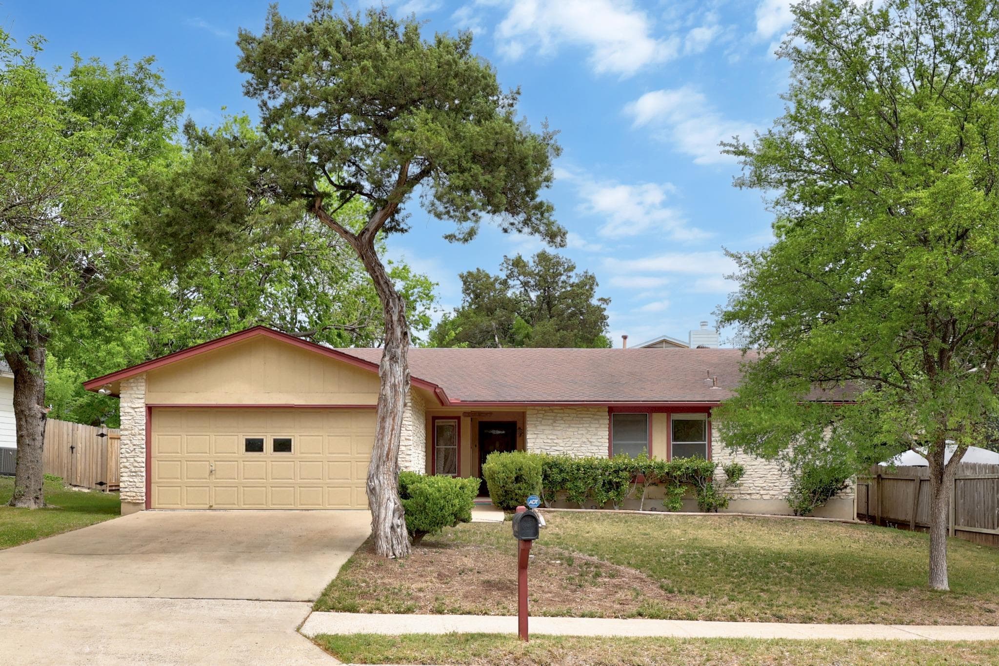 2110  Trede Dr