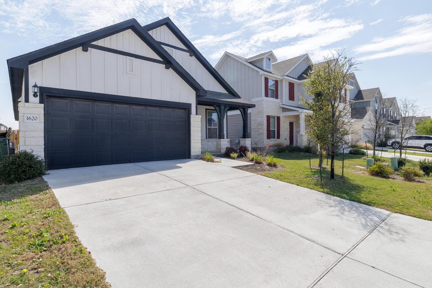 1620  Holly Lake Dr
