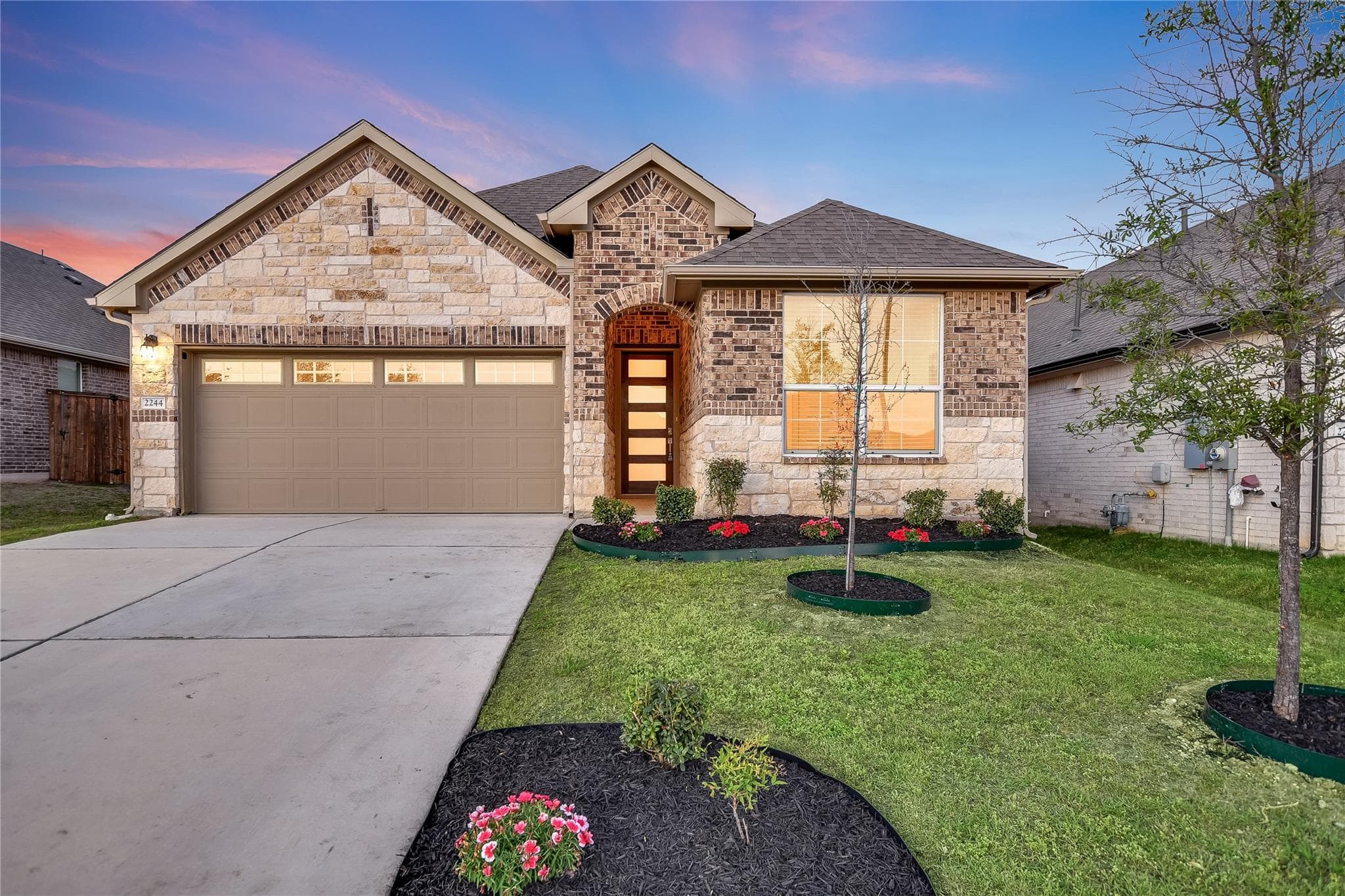 2244  Alamar Walk