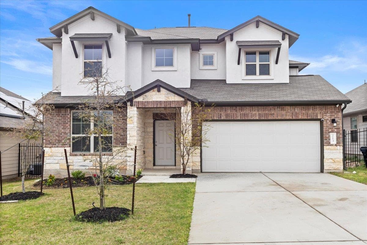 213  Munk Ln