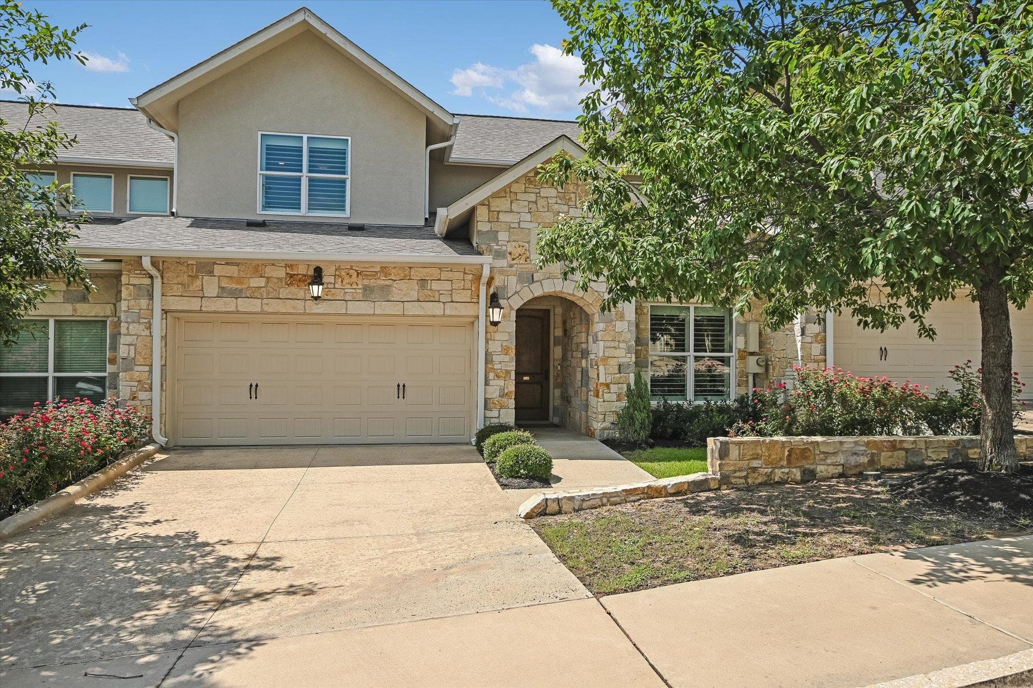 1218  Haven Ln  #102