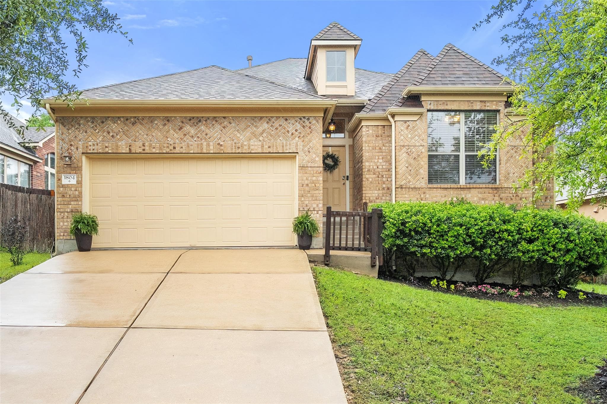 1804  Paseo Verde Dr