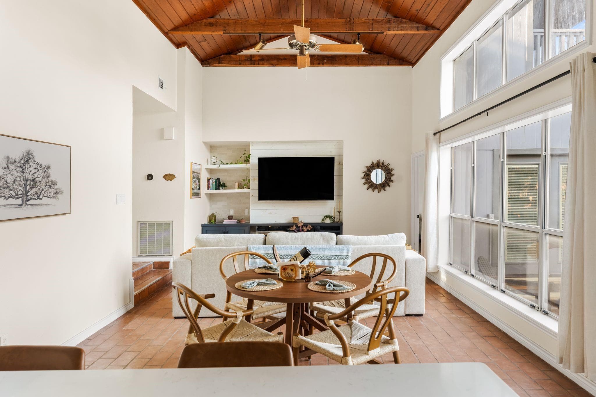42  La Buena Vista Dr