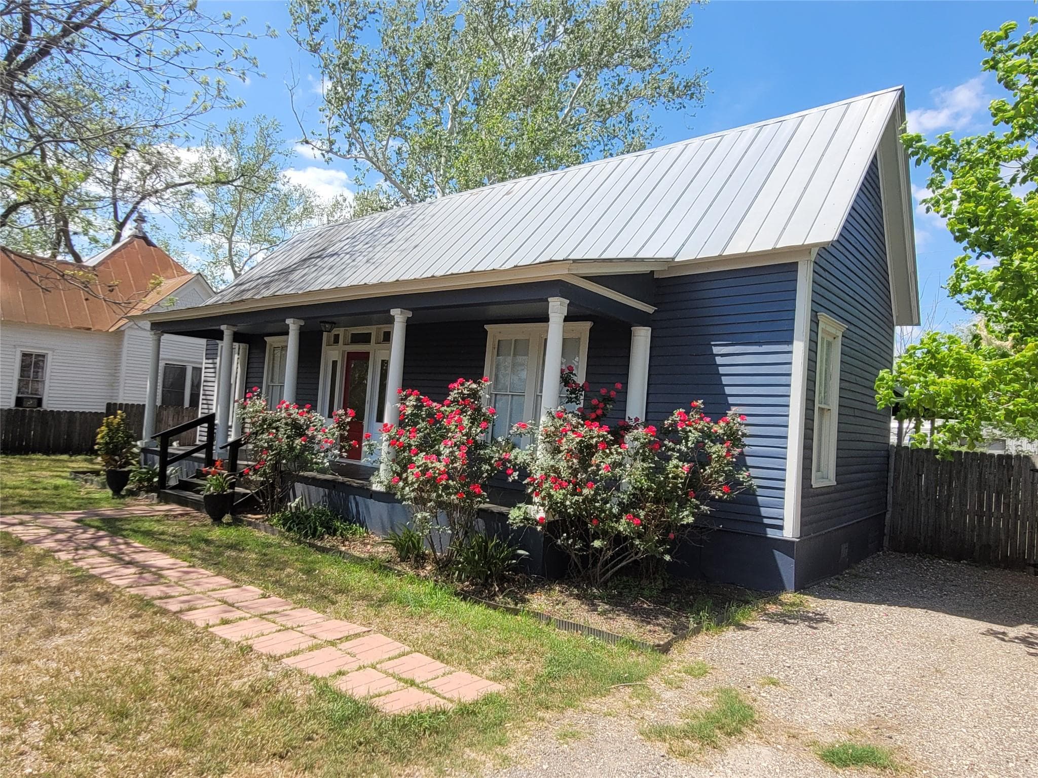 403  Fawcett St