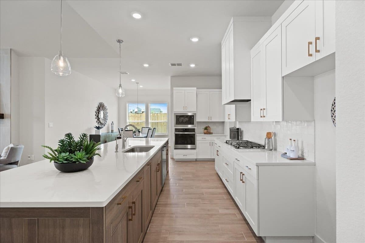 19733  Helens Catch Dr