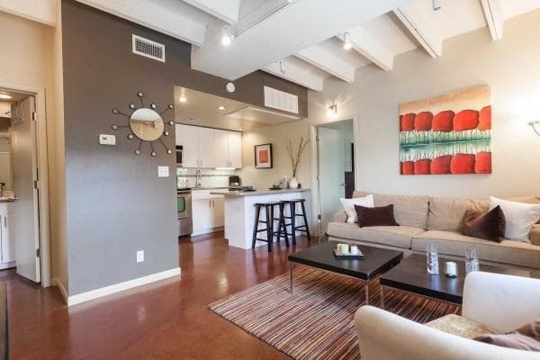 2408  Leon St  #202