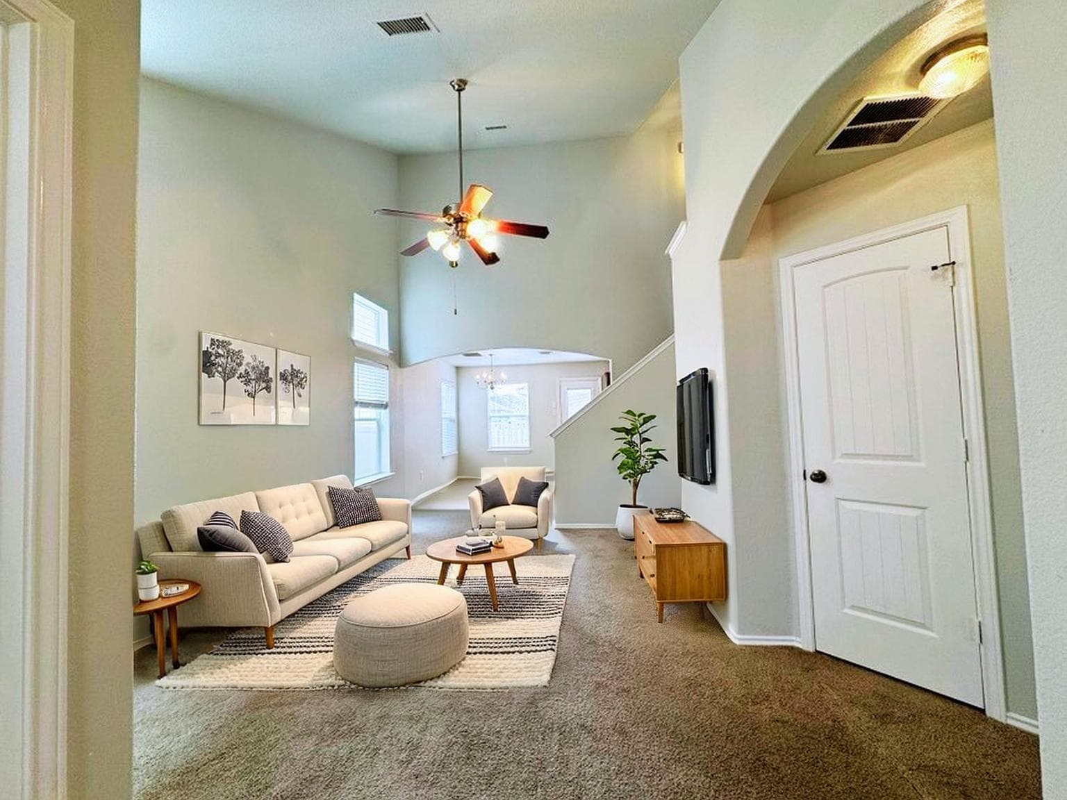 716 Alamo Plaza Dr