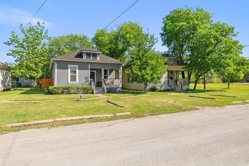 314 and 312 W 3rd St