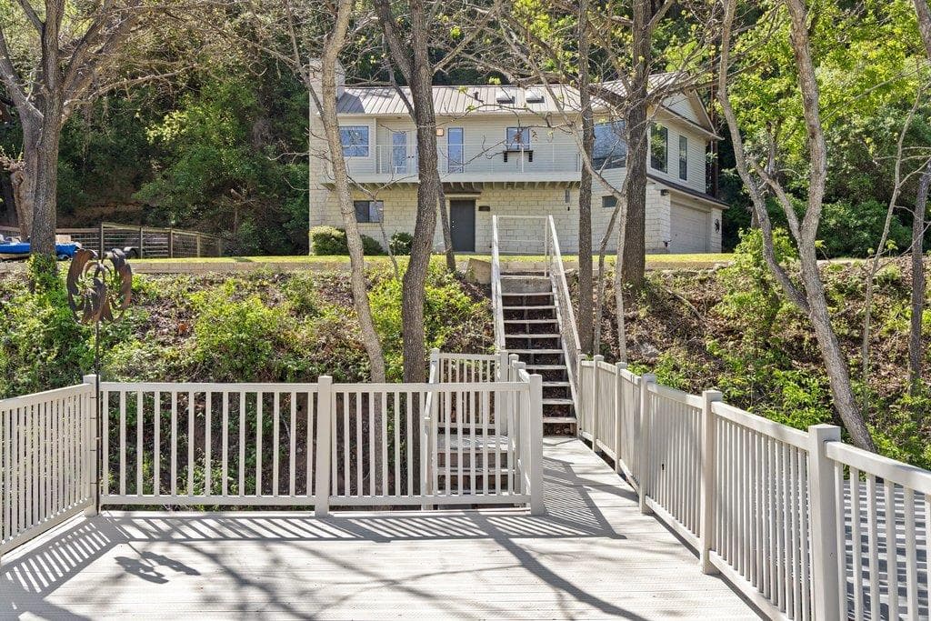 2309  Big Horn Dr