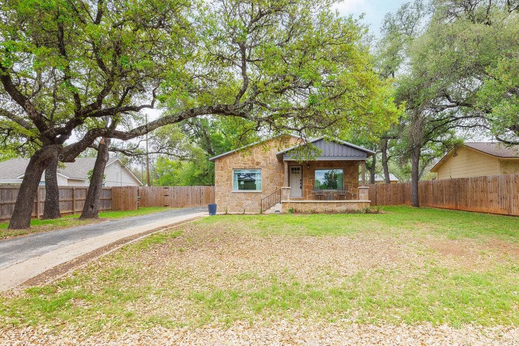 205  Old Austin Hwy