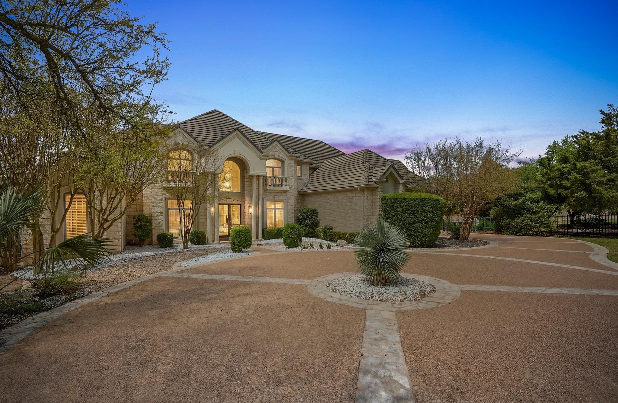 8513  Chalk Knoll Dr