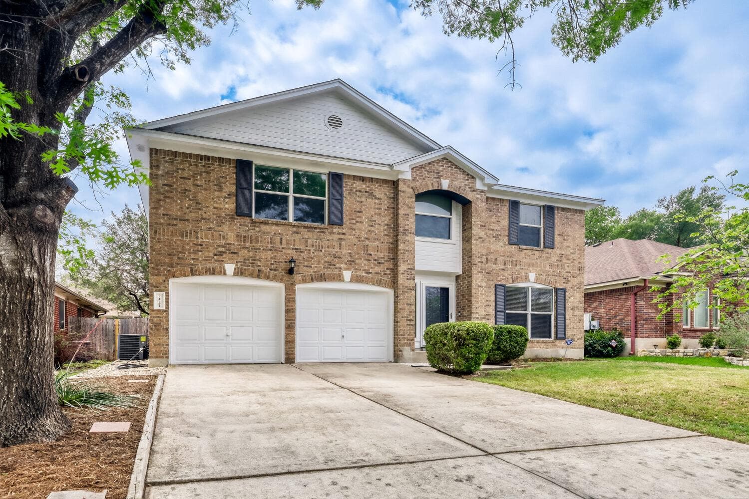 2121  DESCO Dr