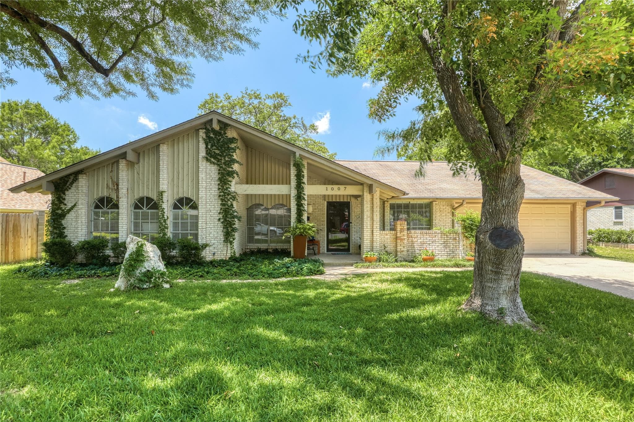 1007  Quail Park Dr