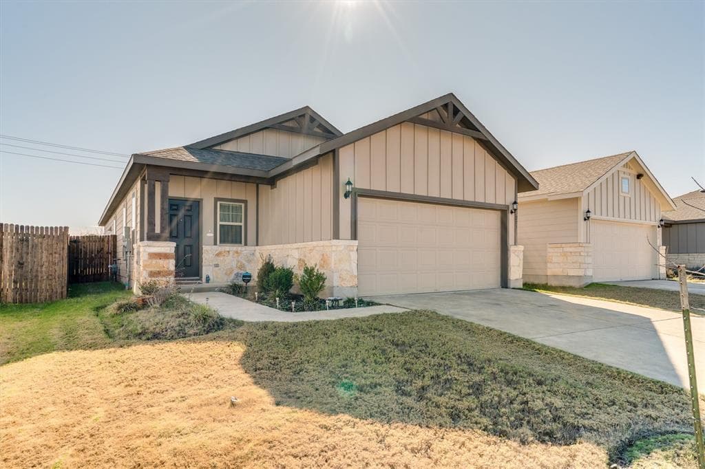 273  La Dera Dr