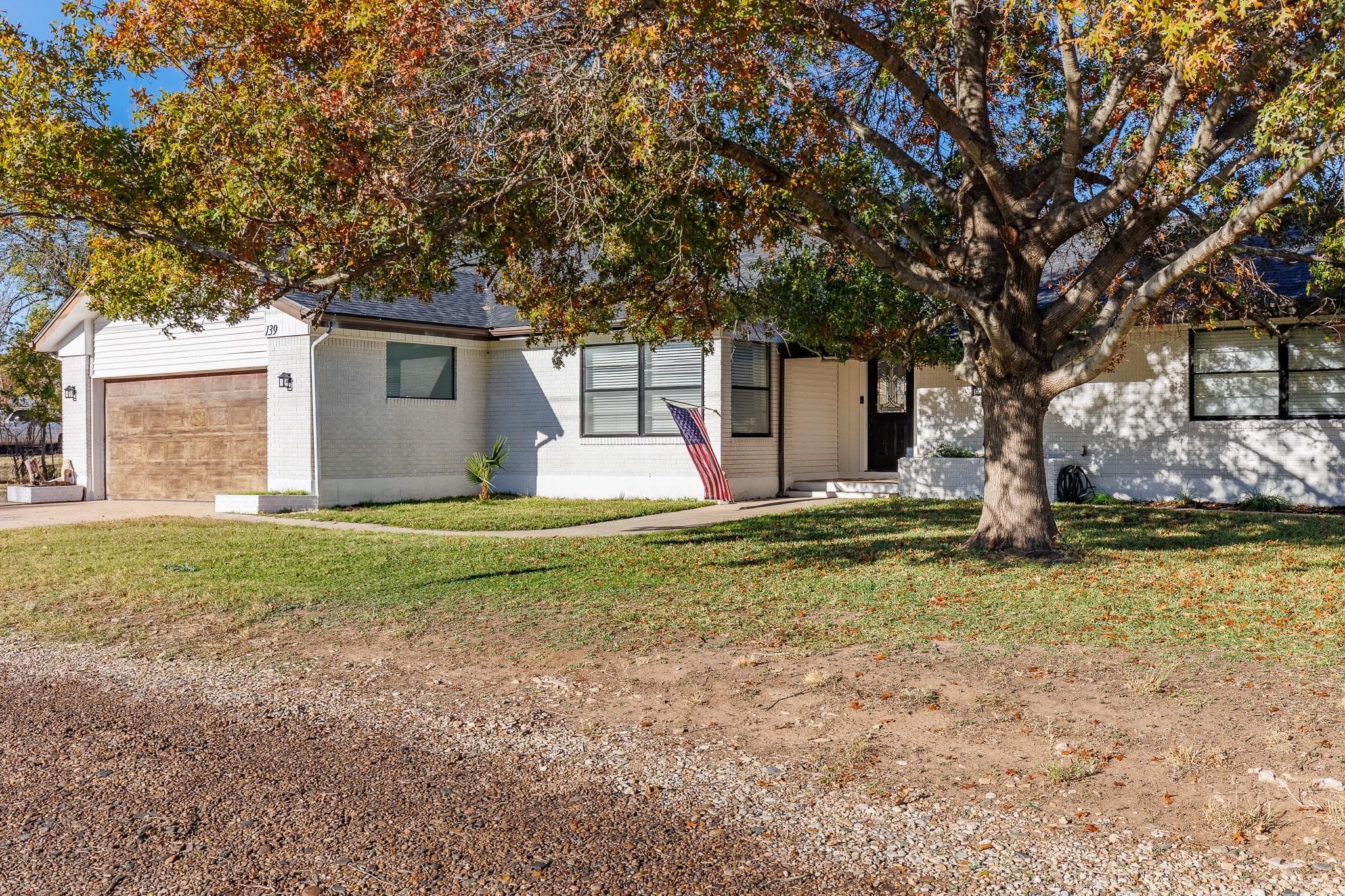 139 E Cottonwood Dr
